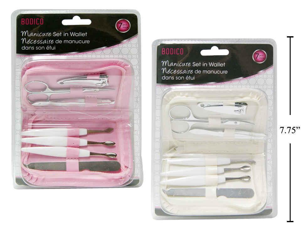 MANICURE SET IN POUCH